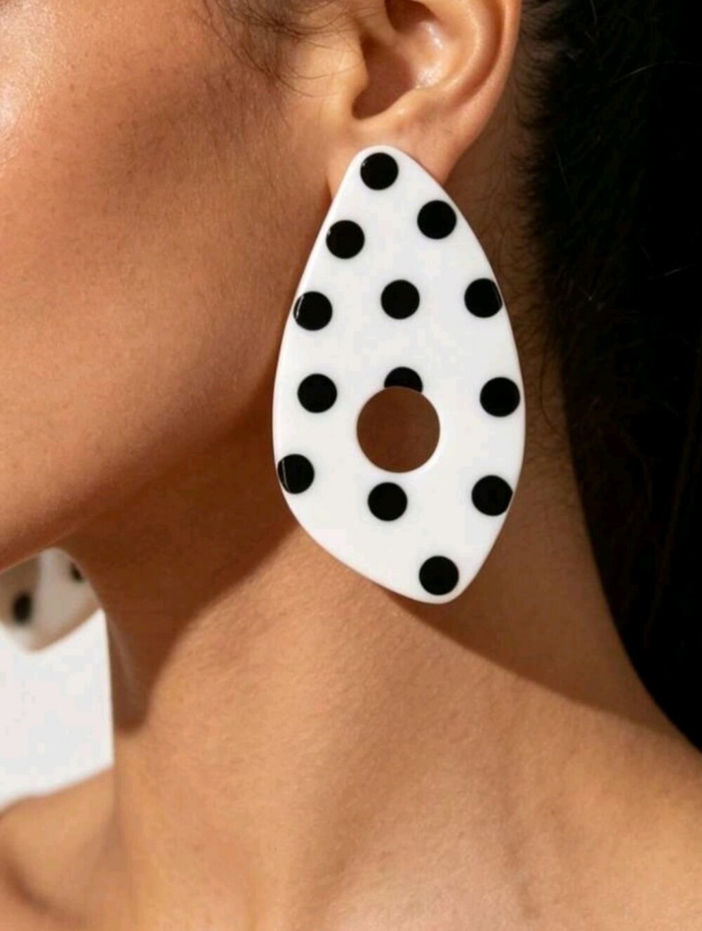 NEW! Bold Retro White & Black Polka Dot Statement Post Drop Earrings